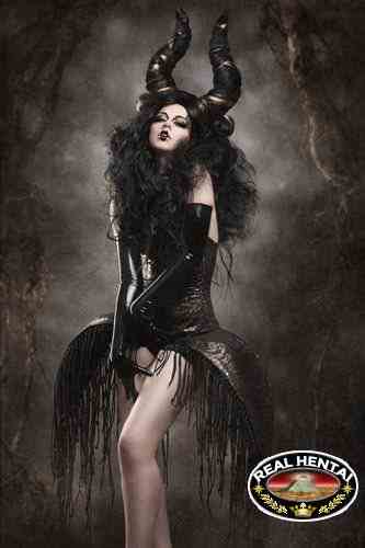 Dark of the Night / Темная Ночь